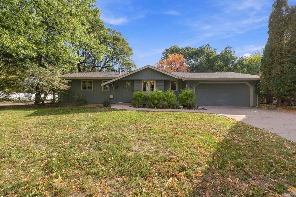 4664 Hillsboro Avenue N, New Hope, MN 55428 — exterior