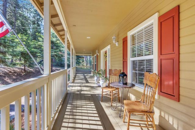 5386 Cold Springs Dr, Foresthill, CA 95631