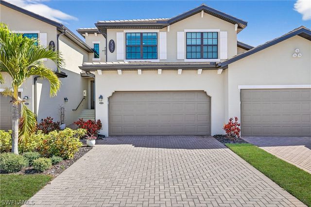 2387 Anguilla DR 202, Naples, FL 34120