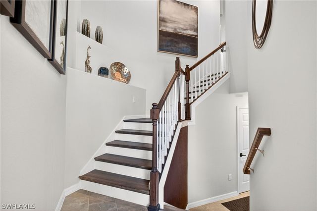 2387 Anguilla DR 202, Naples, FL 34120