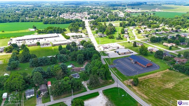 613 N Lincoln Boulevard, Hodgenville, KY 42748