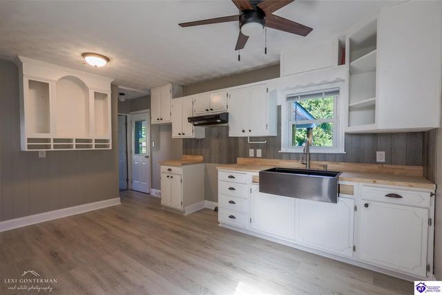 613 N Lincoln Boulevard, Hodgenville, KY 42748