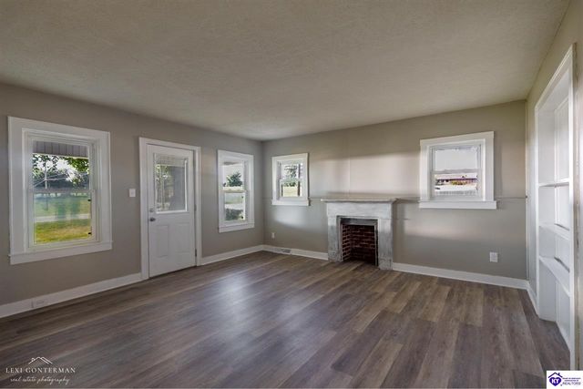 613 N Lincoln Boulevard, Hodgenville, KY 42748