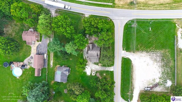 613 N Lincoln Boulevard, Hodgenville, KY 42748