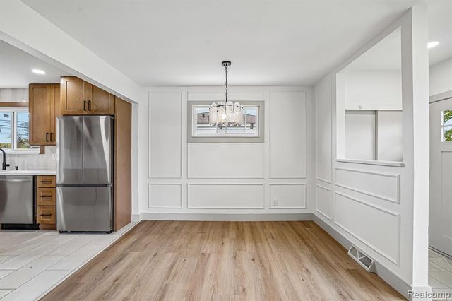 13019 Stanley Drive, Warren, MI 48088