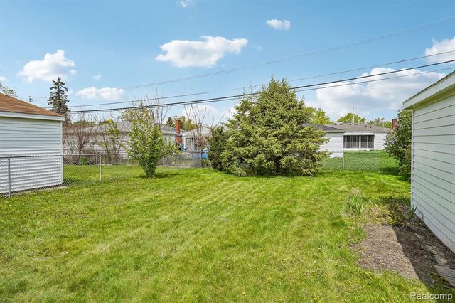 13019 Stanley Drive, Warren, MI 48088