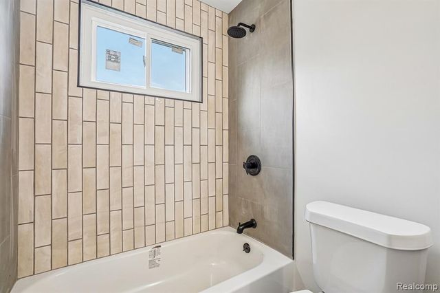 13019 Stanley Drive, Warren, MI 48088