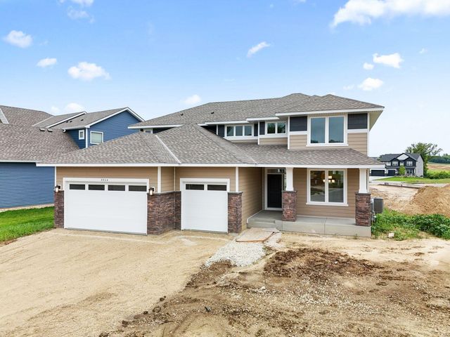 4864 Noble Drive NW, Rochester, MN 55901