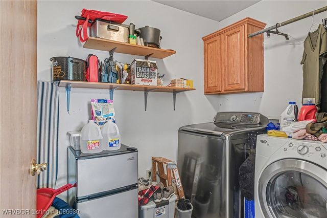 507 W Folsom Boulevard, Pocola, OK 74902