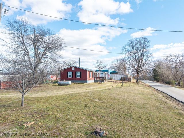 507 W Folsom Boulevard, Pocola, OK 74902