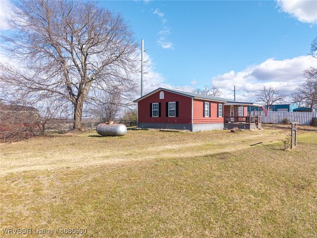 507 W Folsom Boulevard, Pocola, OK 74902