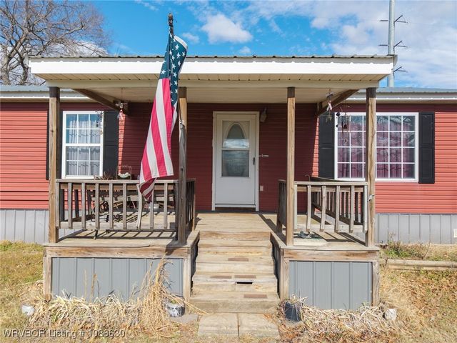 507 W Folsom Boulevard, Pocola, OK 74902