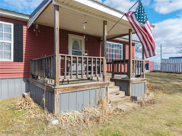 507 W Folsom Boulevard, Pocola, OK 74902