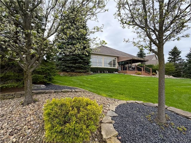 6 Water Front Lane, Elma, NY 14059