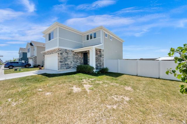 2316 W LYDIA LN, Syracuse, UT 84075