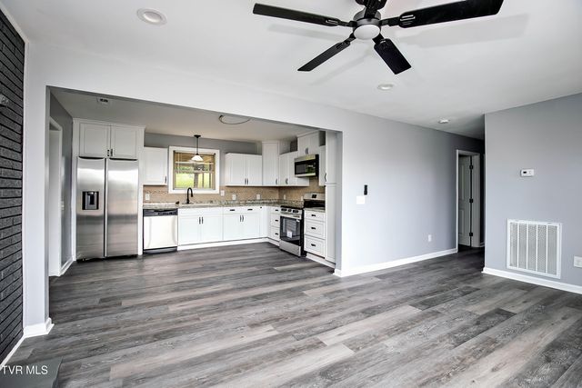 2106 Ramsey Avenue, Kingsport, TN 37665