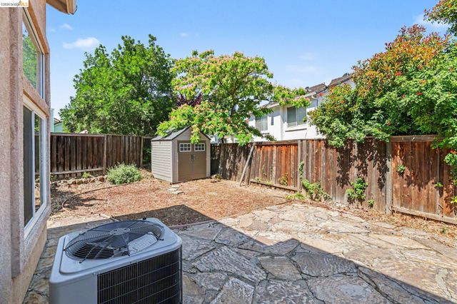 1806 Gardenia Ct, Antioch, CA 94531