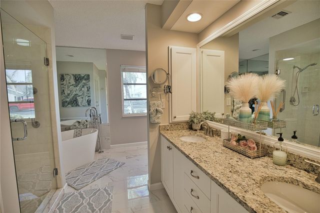 1702 KILRUSS DRIVE, Venice, FL 34292