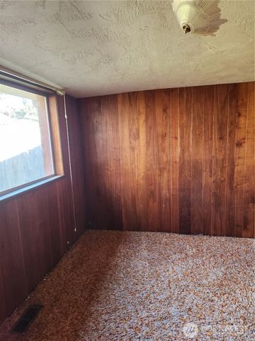 3303 Galvin Road, Centralia, WA 98531