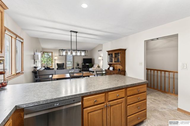 8420 Peregrine Court, Lincoln, NE 68505