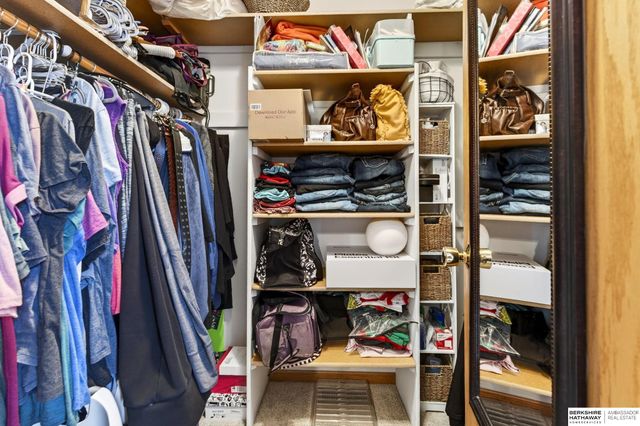 8420 Peregrine Court, Lincoln, NE 68505