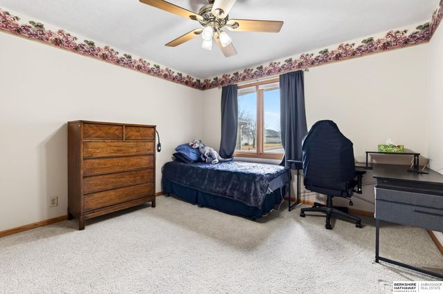 8420 Peregrine Court, Lincoln, NE 68505