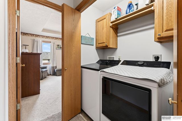 8420 Peregrine Court, Lincoln, NE 68505