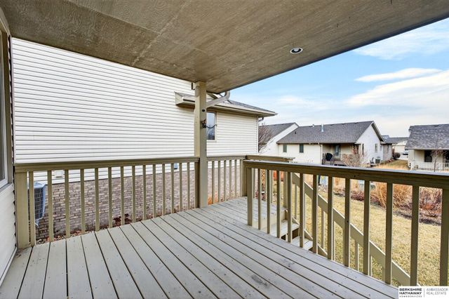 8420 Peregrine Court, Lincoln, NE 68505