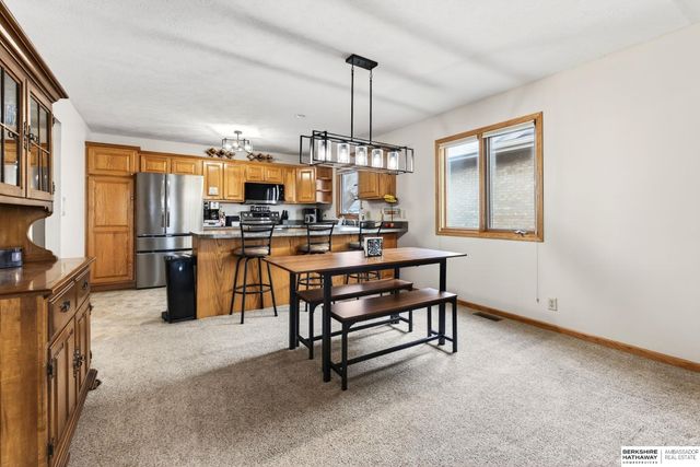 8420 Peregrine Court, Lincoln, NE 68505