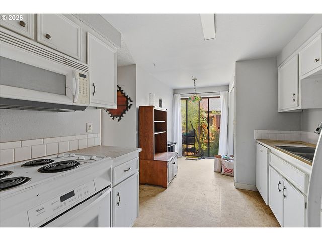 5783 Sw 204TH Pl, Beaverton, OR 97078