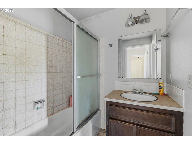 5783 Sw 204TH Pl, Beaverton, OR 97078