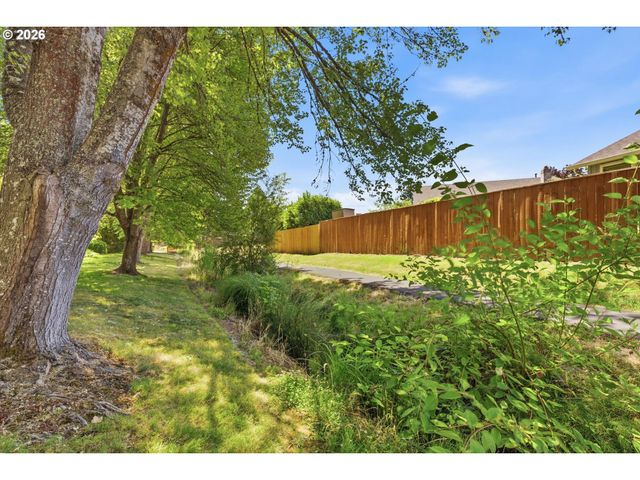 5783 Sw 204TH Pl, Beaverton, OR 97078