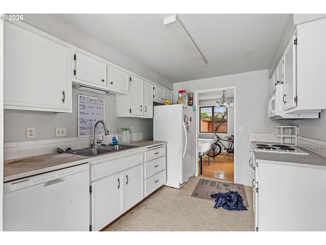 5783 Sw 204TH Pl, Beaverton, OR 97078
