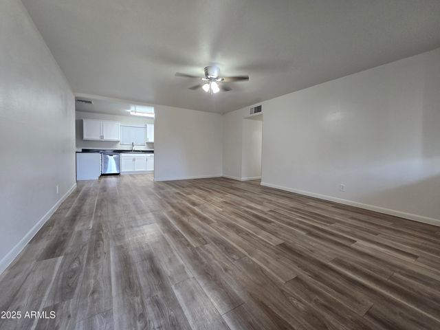 3207 W JOAN DE ARC Avenue, Phoenix, AZ 85029