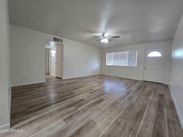 3207 W JOAN DE ARC Avenue, Phoenix, AZ 85029