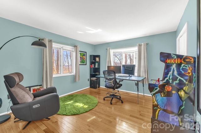 11 Poplar Drive, Mills River, NC 28759