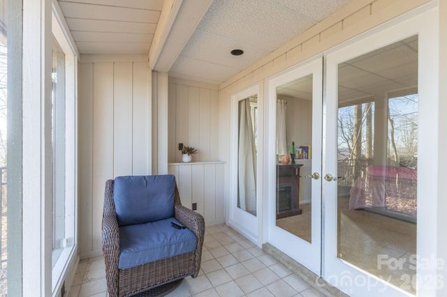 11 Poplar Drive, Mills River, NC 28759