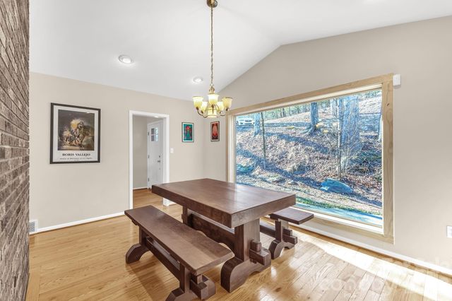 11 Poplar Drive, Mills River, NC 28759