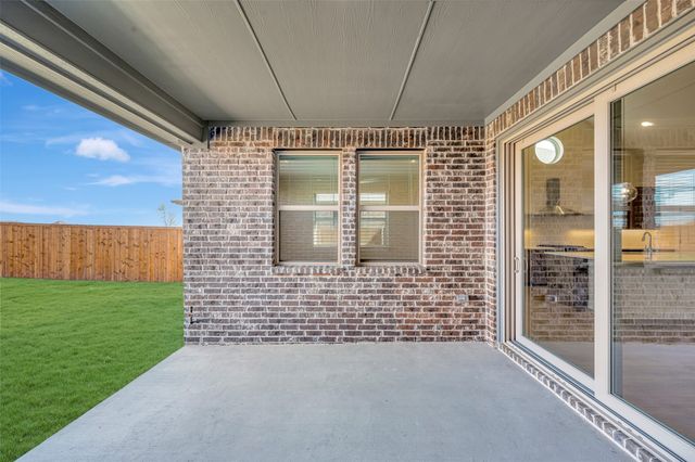 1008 Butterfly Lane, Justin, TX 76247