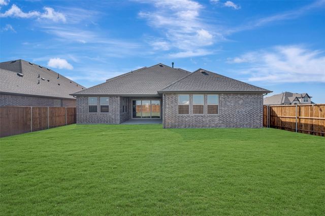 1008 Butterfly Lane, Justin, TX 76247