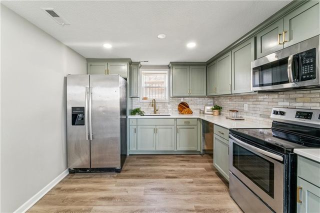 827 N Choctaw Avenue, Independence, MO 64056