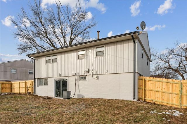 827 N Choctaw Avenue, Independence, MO 64056