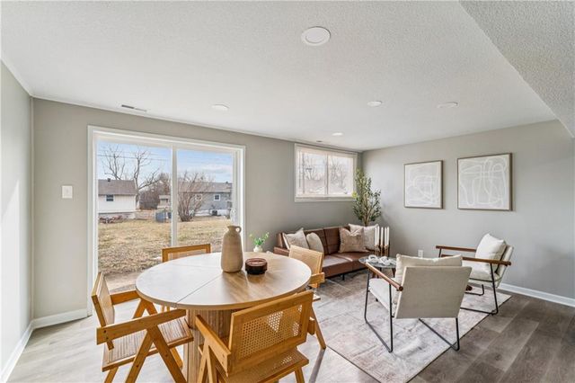 827 N Choctaw Avenue, Independence, MO 64056