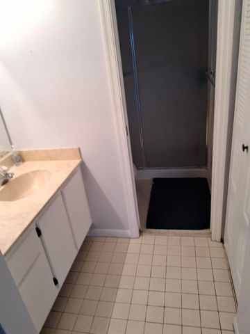4693 E LUCERNE LAKES Boulevard E 202, Lake Worth, FL 33467