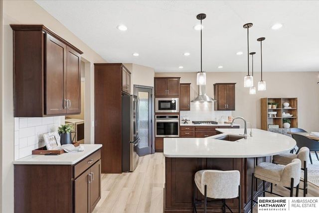 20878 Camelback Avenue, Gretna, NE 68028
