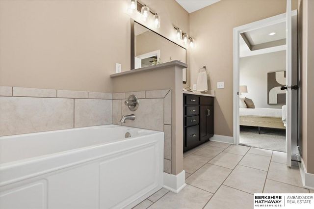 20878 Camelback Avenue, Gretna, NE 68028