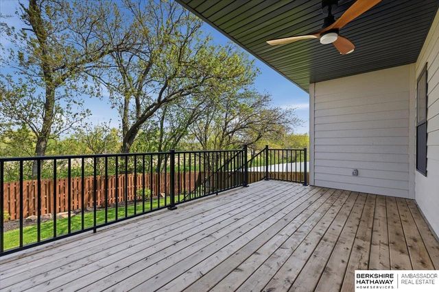 20878 Camelback Avenue, Gretna, NE 68028