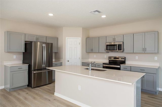 5390 SAN PIETRO DRIVE, Winter Haven, FL 33884