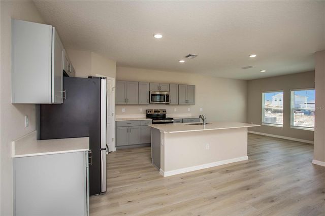 5390 SAN PIETRO DRIVE, Winter Haven, FL 33884