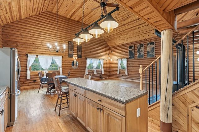 527 Little Creek Rd, Amwell, PA 15311